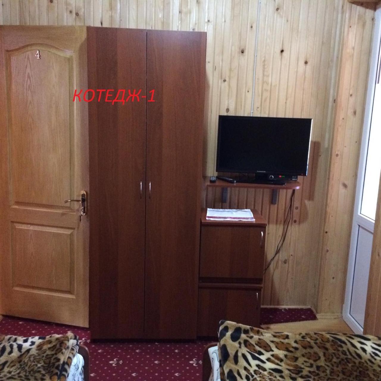Котедж ,,Тік" Tatariv Exterior photo